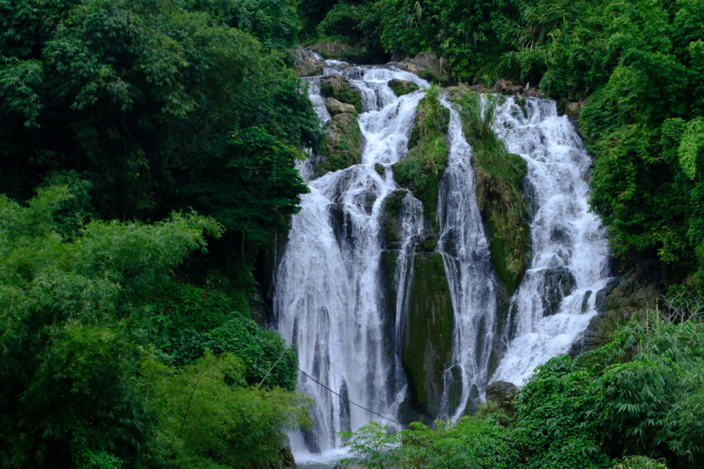 Mai Chau waterfall
