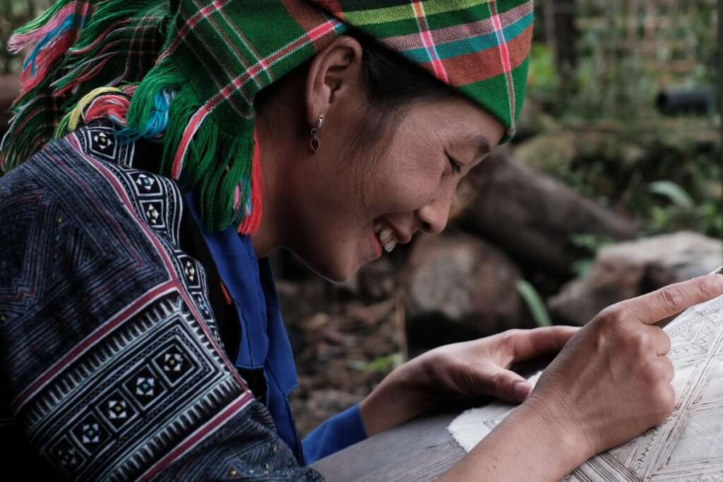 Atelier de batik sous la direction du peuple H'mong à Mu Cang Chai