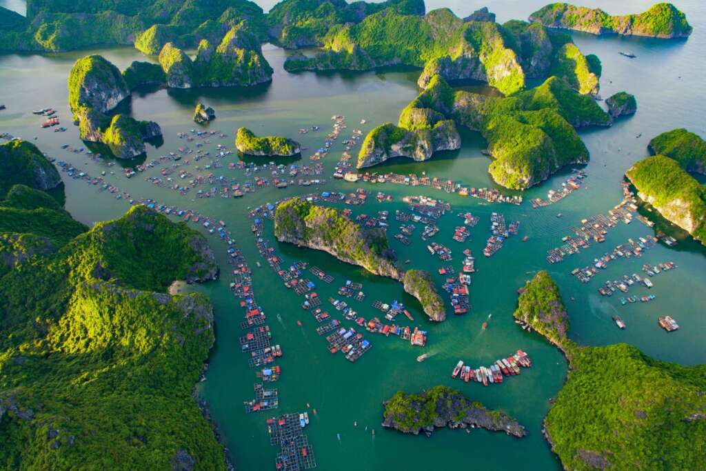 Belle vue sur la baie de Lan Ha, Vietnam