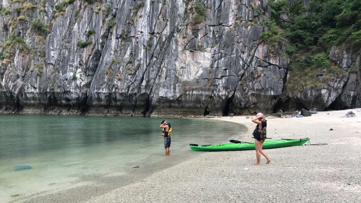 Kayak et baignade dans la baie de Lan Ha