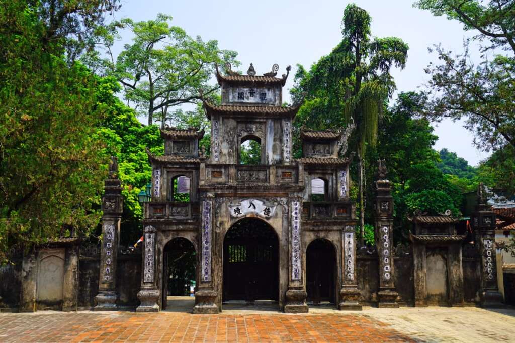 Beauté antique de la pagode Huong, Hanoi