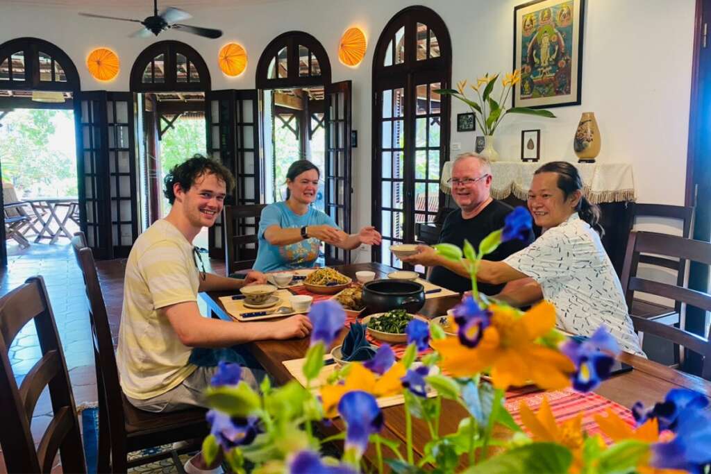 Profitez d'un repas familial à la périphérie de Hanoi