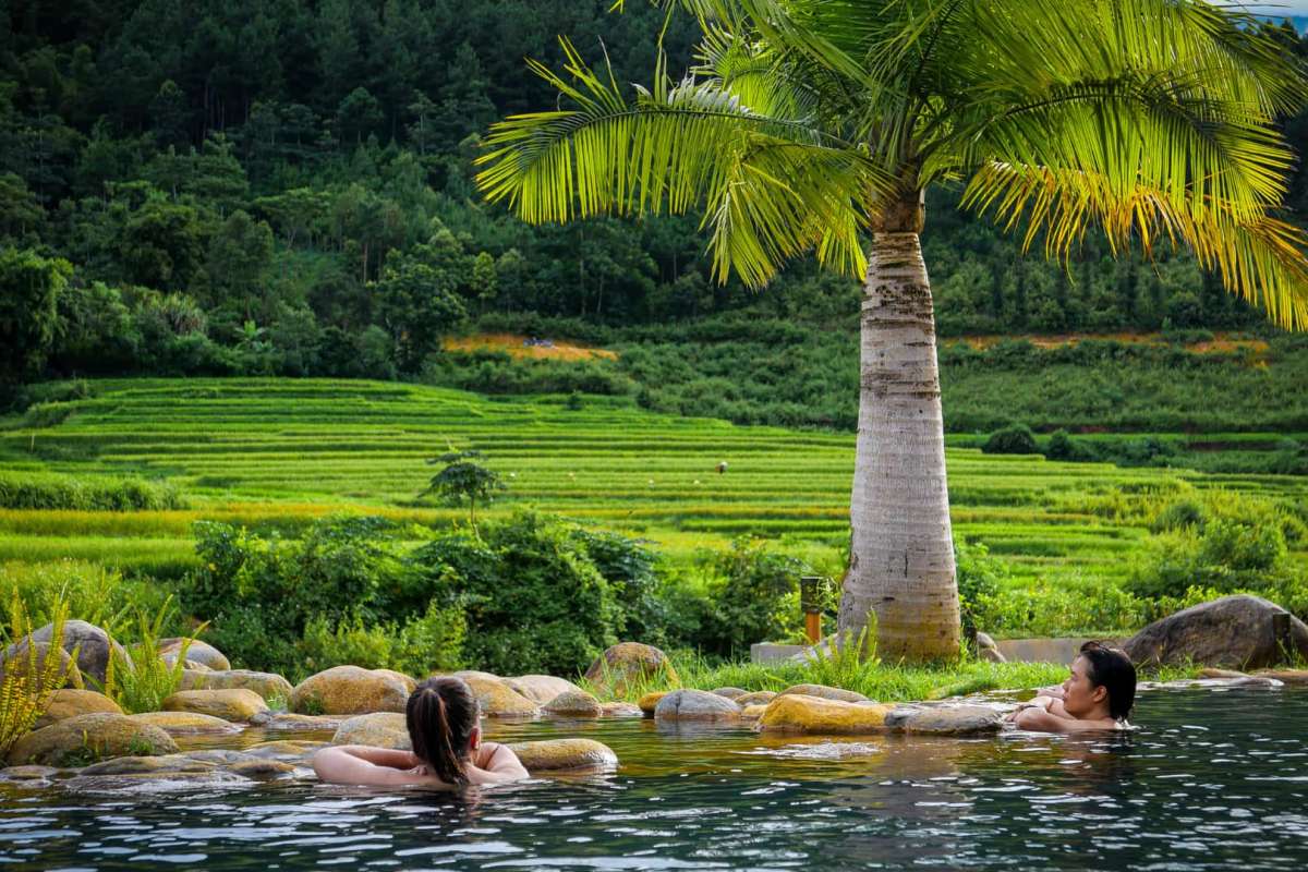 Soar your body in mineral hot springs in Tu Le - Mu Cang Chai